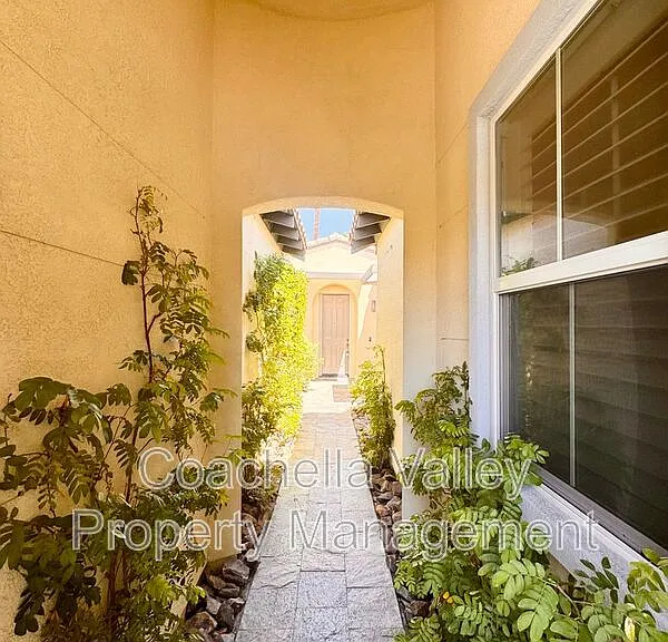 138 Shoreline Dr — Photo 4