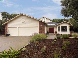 13722 Campus Dr, Oakland, CA 94605