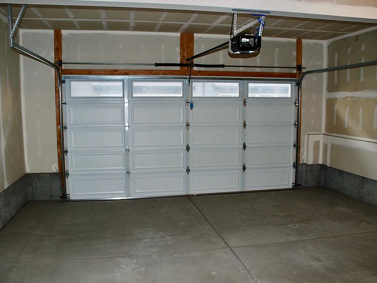 412 S 700 W — Photo 4
