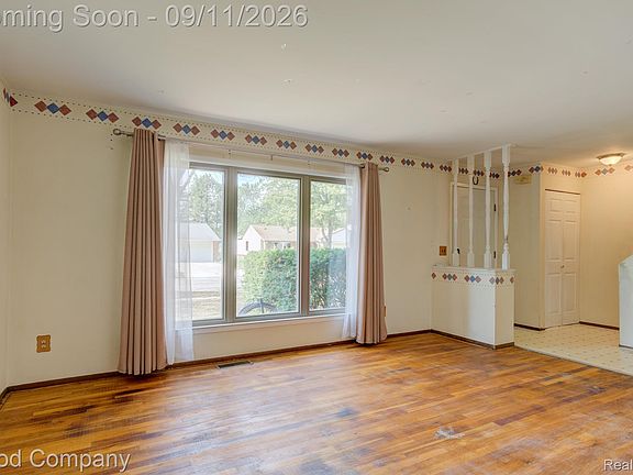 4th image of 24344 Hampton Hill Rd