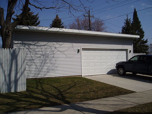 3.5+ Car Garage