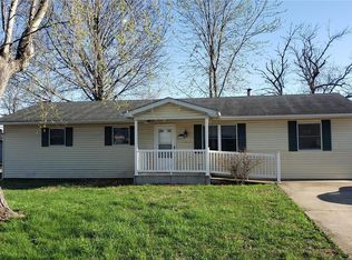 1010 Sycamore St, Cuba, MO 65453