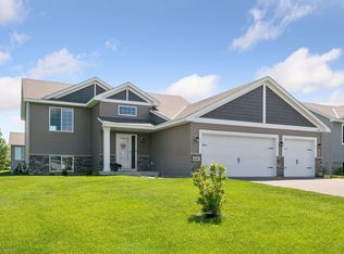 6504 Dale Cir SW, Waverly, MN 55390