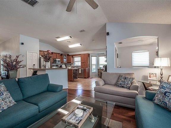 5th image of 507 Valencia Park Dr