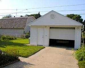 2nd image of 46 Gramercy Ave