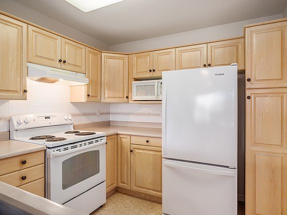 3rd image of 3890 Brown Rd Unit 315