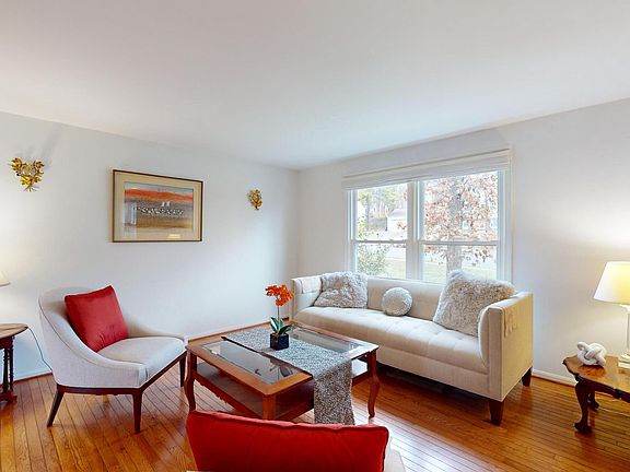 4th image of 1513 Hiddenbrook Dr