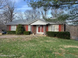 9001 Lakeridge Dr, Louisville, KY 40272