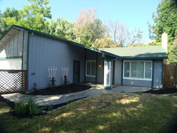 2nd image of 1554 Buckridge Way