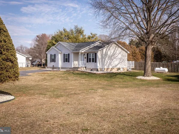 1400 Dogwood Ave, Grottoes, VA 24441