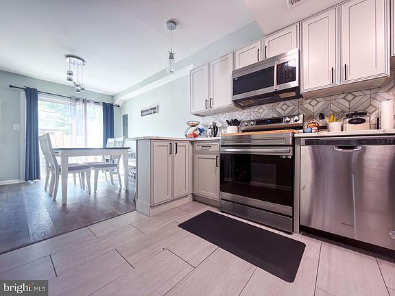 4th image of 12602 Red Pepper Ct