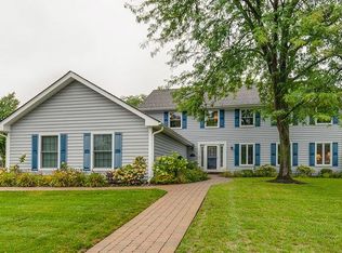2900 Kingston Dr, Buffalo Grove, IL 60089