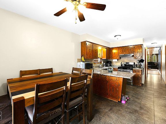 5th image of 6519 W Forest Preserve Ave Unit 1