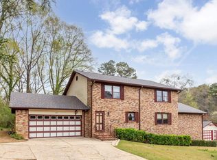 605 Palace Ave, Rainbow City, AL 35906