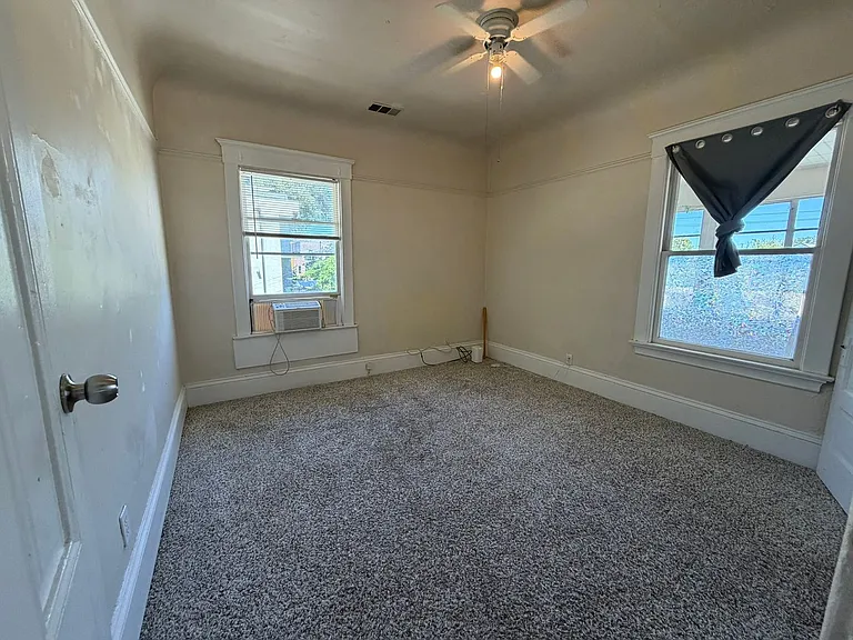 2017 Q St — Photo 34