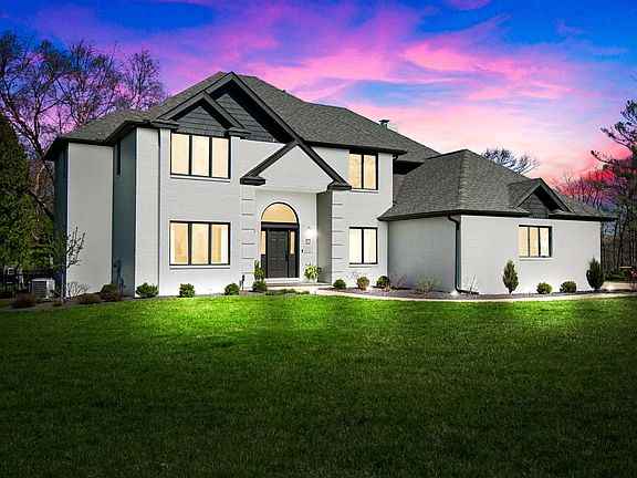 2nd image of 735 W Townes Ct