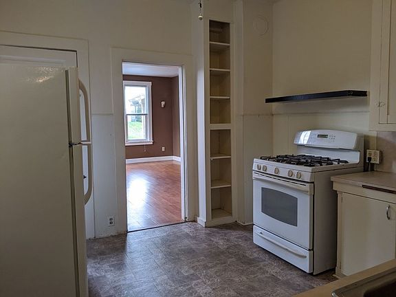 4th image of 3214 Hoyt Ave #1
