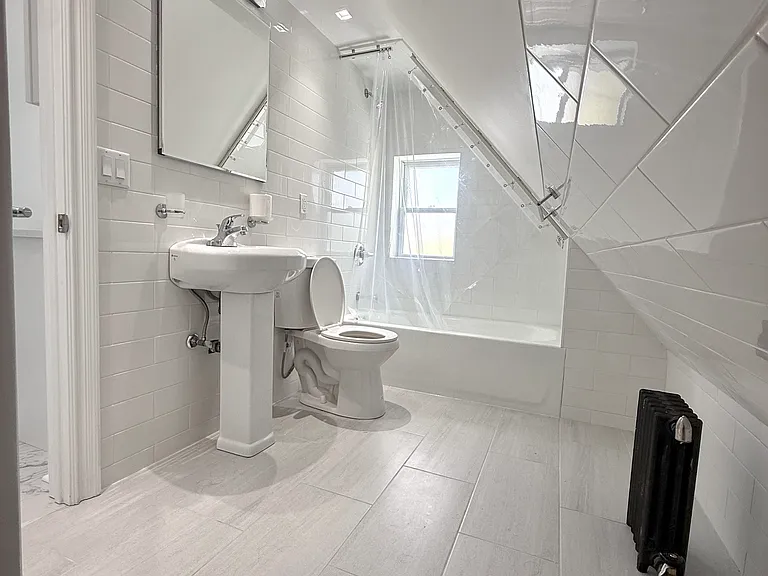 1539 Ohm Ave #2 — Photo 9