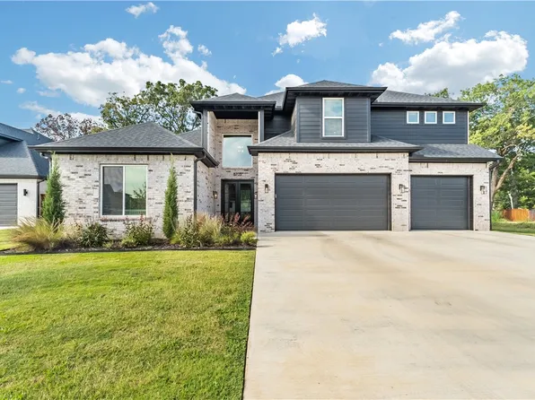 8705 W Feathered Nest Run, Bentonville, AR 72713