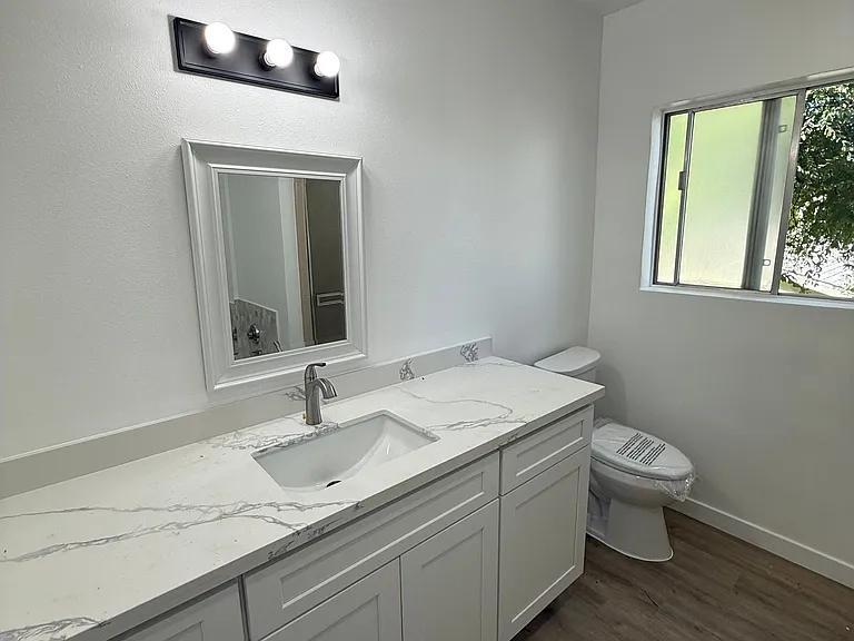 222 N Avenue 66 #22 — Photo 4