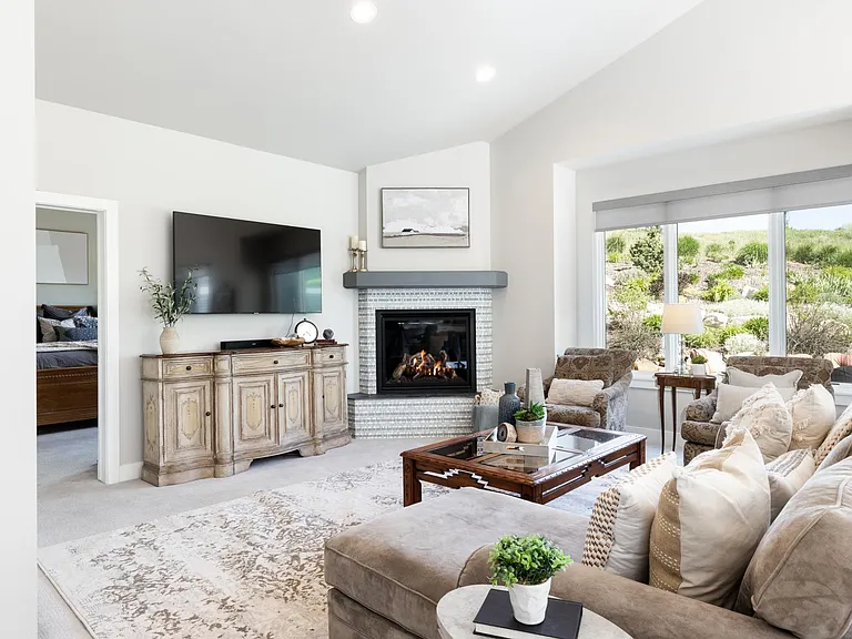 1426 N Montchapel Ln — Photo 15