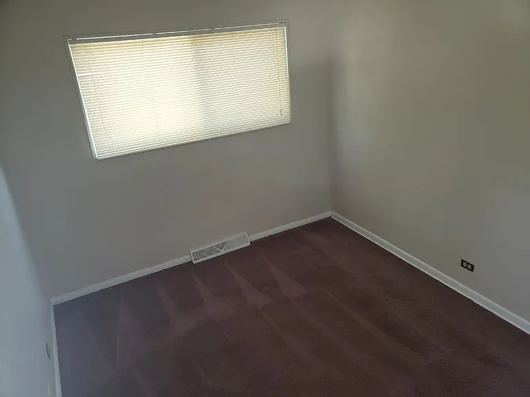 531 E Lincoln St — Photo 4