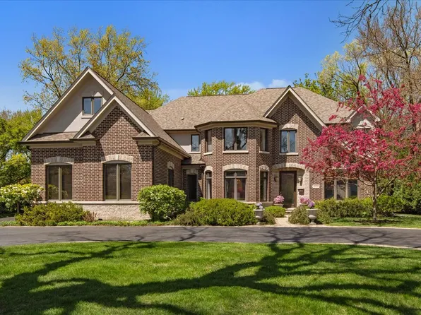 1610 Montgomery Rd, Deerfield, IL 60015