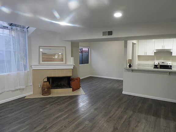 2nd image of 1109 Tivoli Ln Unit 127