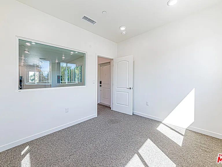 5912 Satsuma Ave — Photo 29