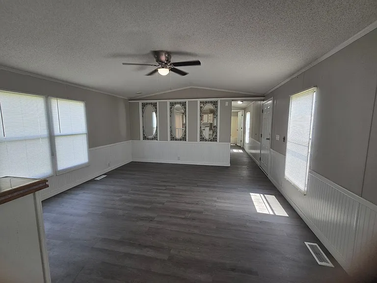1194 Juniper Dr — Photo 17