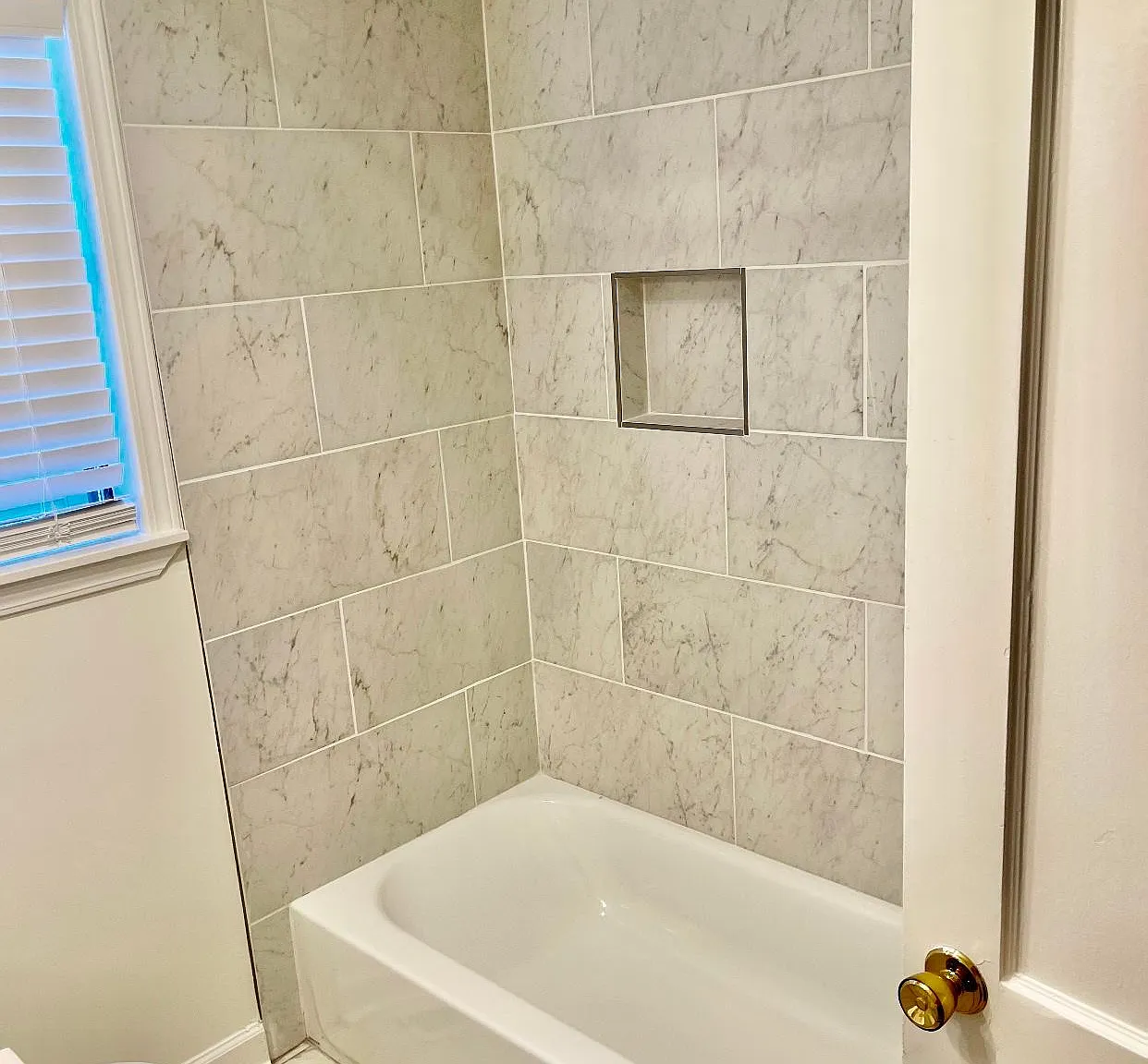 3 bed, 1117 sqft, $2,400 — Photo 4