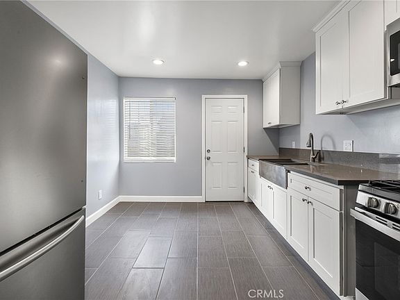 2nd image of 5339 Oakland St #53391/4