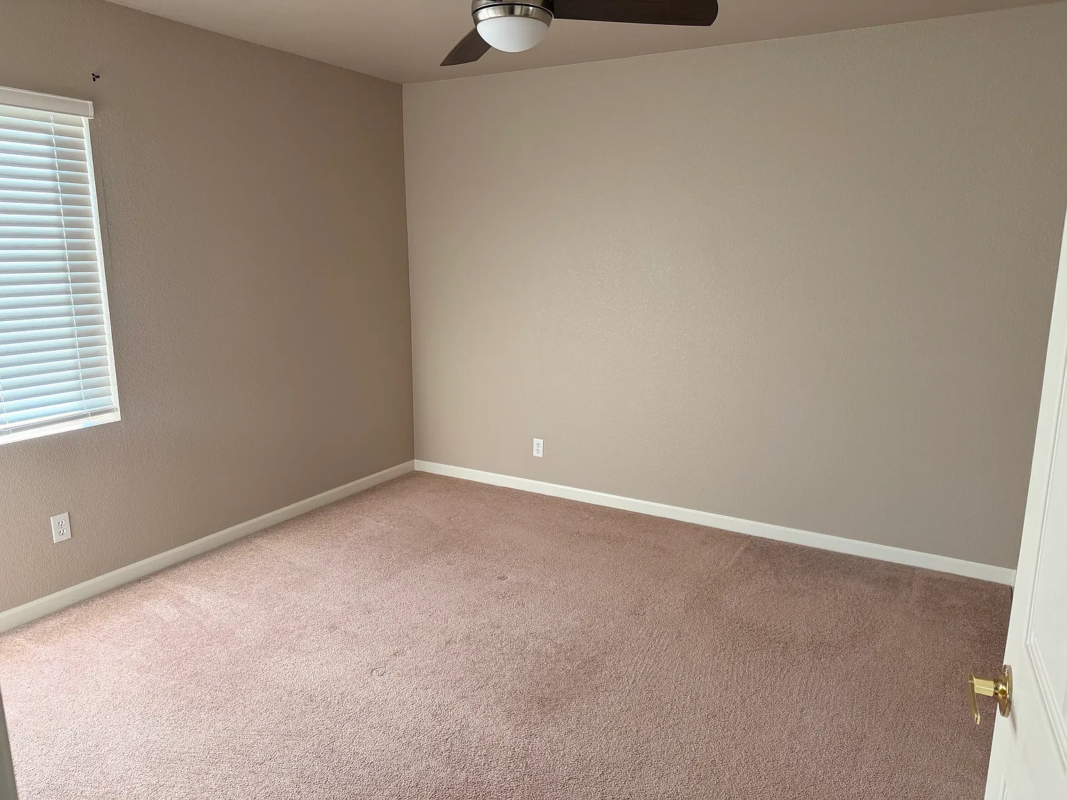 2661 E 15th #103 - 1 — Photo 4