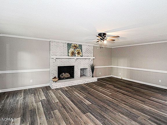 3rd image of 3841 Ward Drive