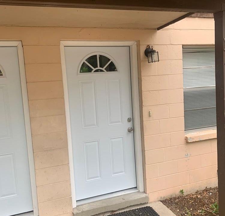1st image of 2616 SW 31st Pl #B