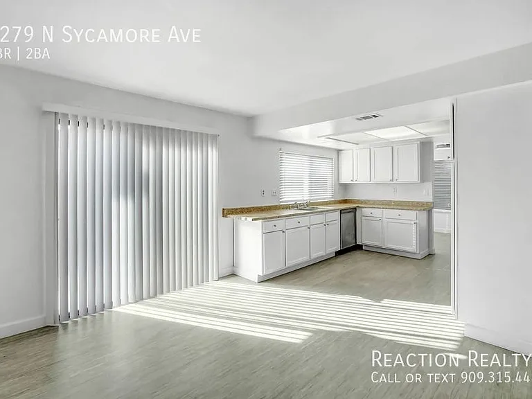 2279 N Sycamore Ave — Photo 4
