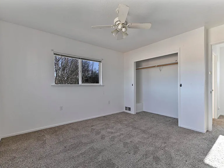 49 Gatewood Ave — Photo 18