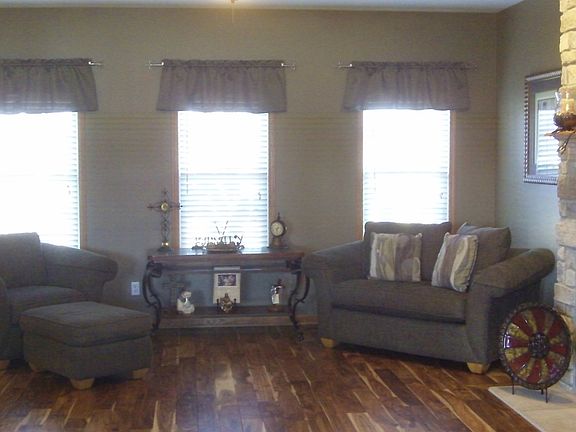 5th image of 1136 Flossie Cir