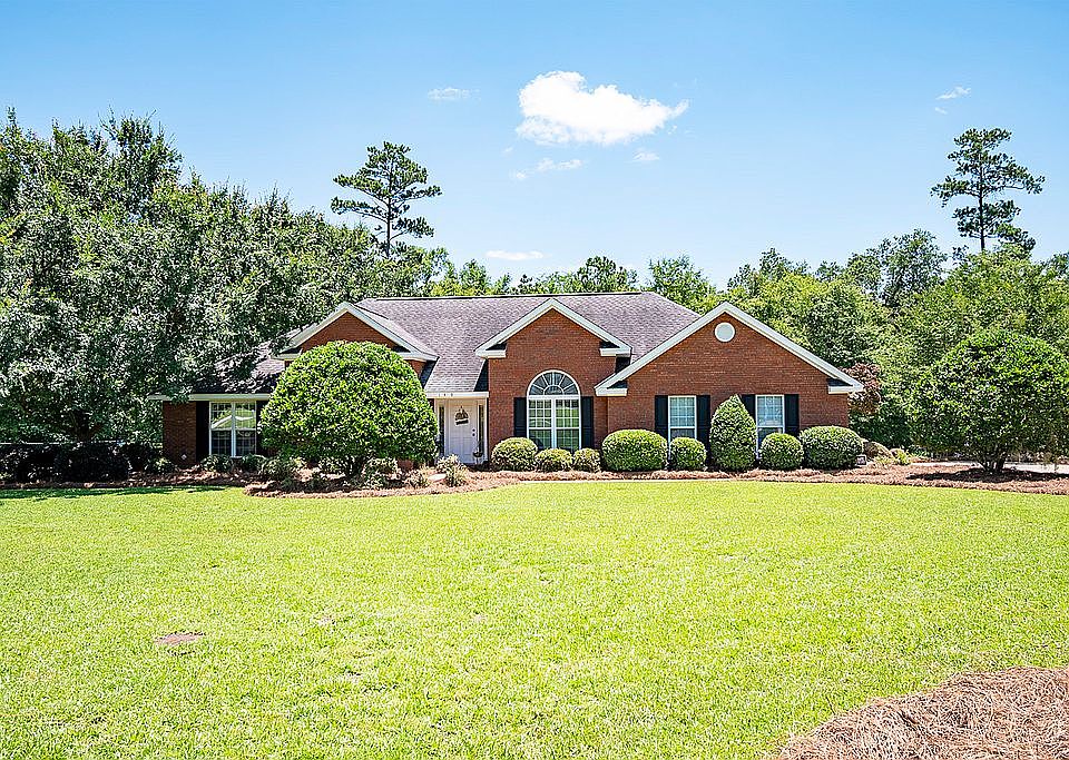 1st image of 149 Willow Lake Dr