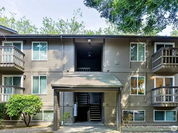 14630 NE 35th St APT 204, Bellevue, WA 98007