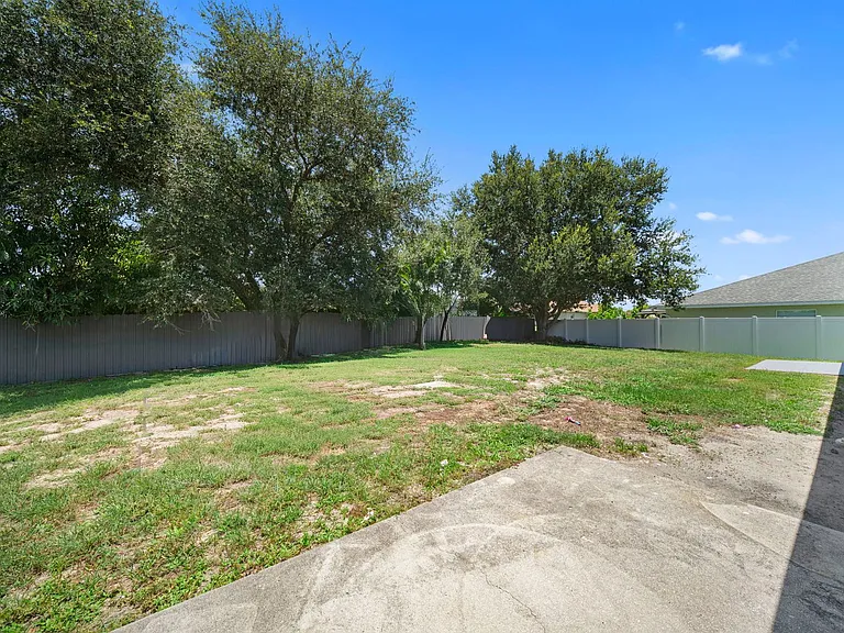 605 Hancock Bridge Pkwy — Photo 21