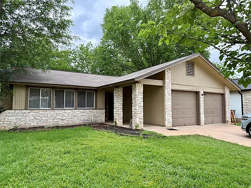 610 Chisholm Valley Dr Photo 1