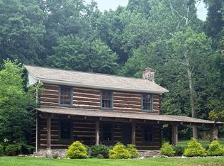 804 Cherokee Rd, Johnson City, TN 37604
