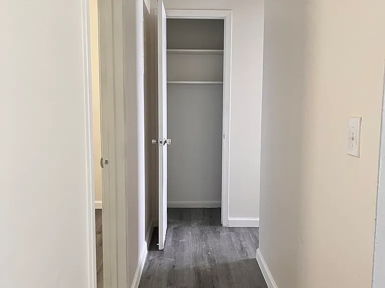 384 Avenue N SW #3 — Photo 4