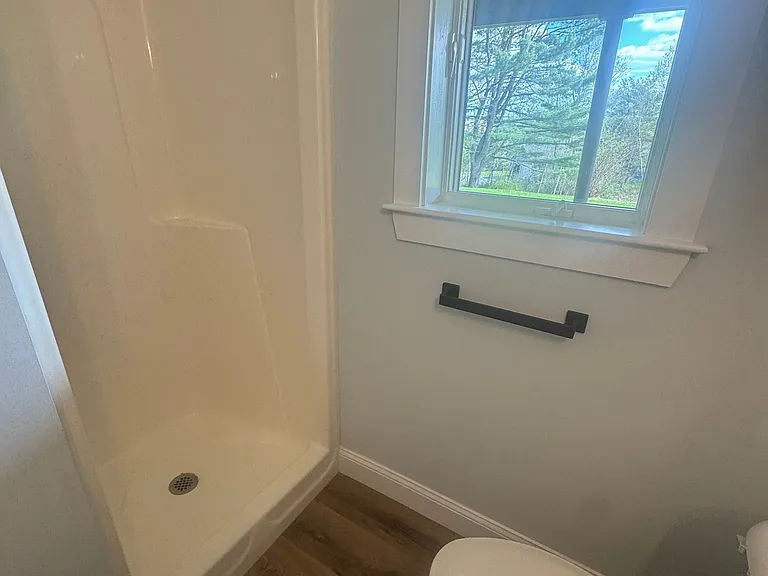 Fiberglass shower (3/4 bath)
