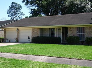 4904 Mistletoe Rd, Pasadena, TX 77505