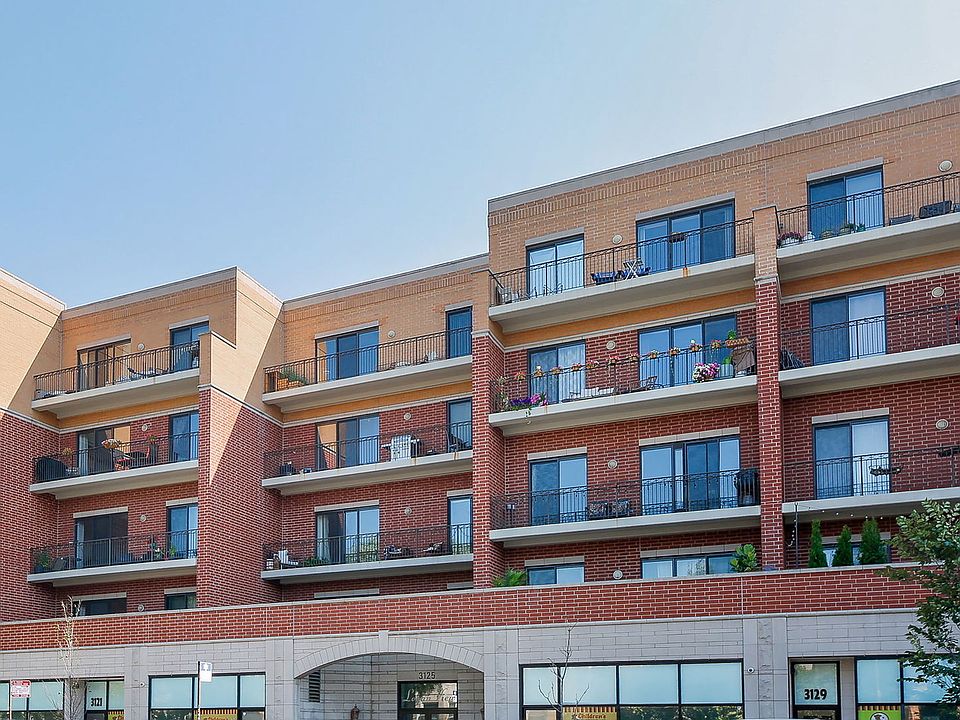 1st image of 3125 W Fullerton Ave APT 206