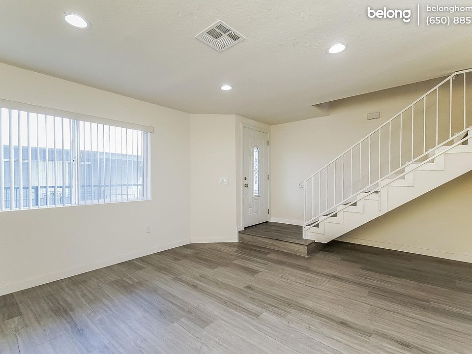 1st image of 907 N Inglewood Ave APT 3