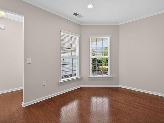 3rd image of 1412 Palmer Hill Dr