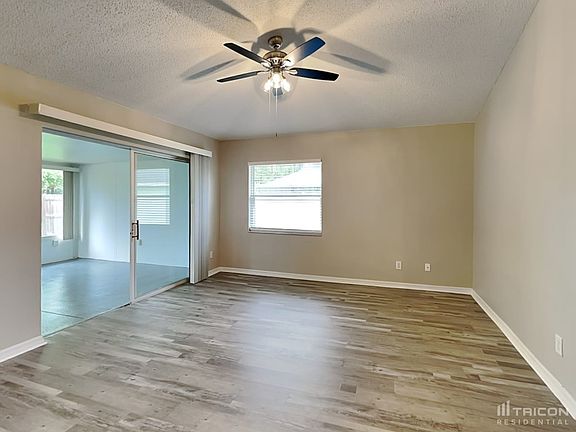 3rd image of 16431 Golden Eagle Blvd